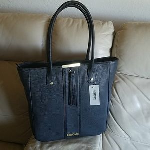 Kenneth Cole Reaction tote bag.